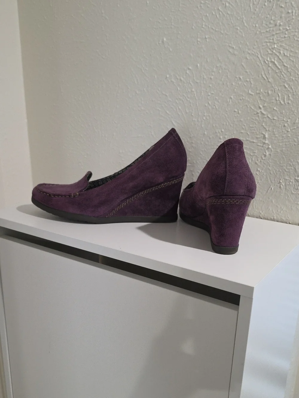 Naturalizer Purple Suede Wedge Loafers